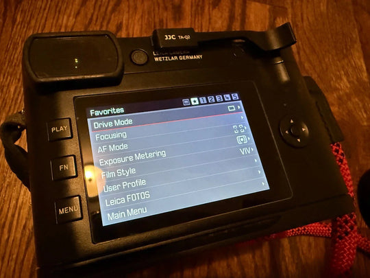 LEICA Q2 W/ EXTRAS