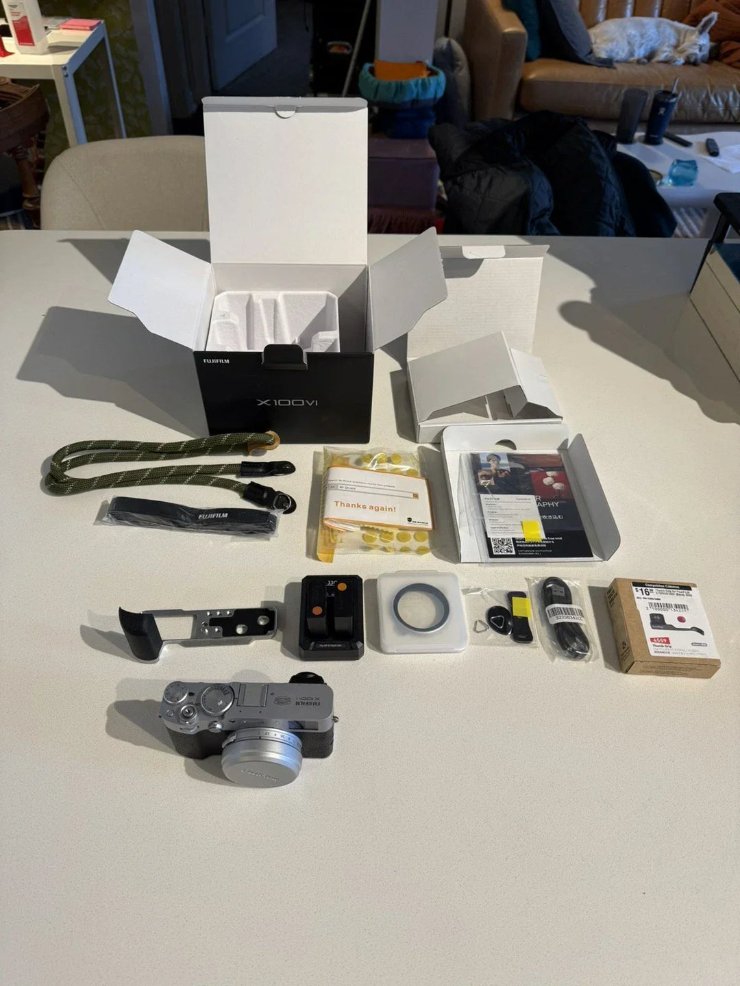 Fujifilm X100VI (Silver) - EXCELLENT CONDITION w/ ACCESSORIES