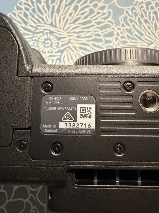 Sony Alpha ILME-FX3 Full Frame Cinema Line Camera