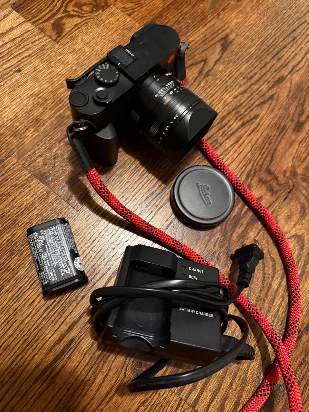 LEICA Q2 W/ EXTRAS