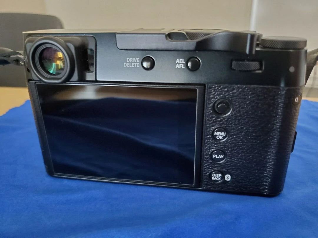 MINT Fujifilm X100VI Camera, 800 Shutter Actions, Under Warranty, Box w/ Papers