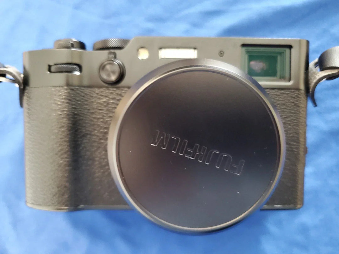 MINT Fujifilm X100VI Camera, 800 Shutter Actions, Under Warranty, Box w/ Papers