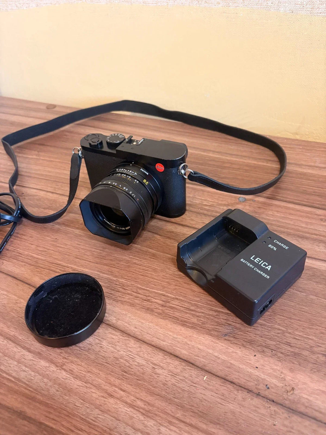 Leica Q2 47.3 MP Digital SLR Camera - Black (Body Only)