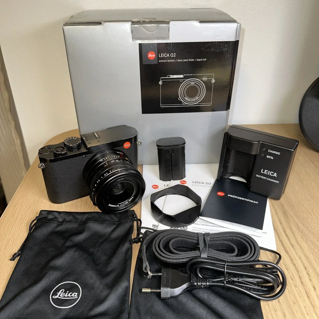 Leica Q2 47.3MP  - Box, Accessories, Complete Set! - US Seller